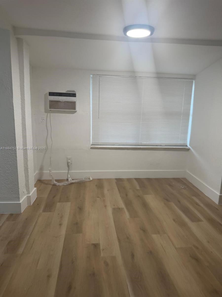 N MIAMI ESTATES - Residential Income