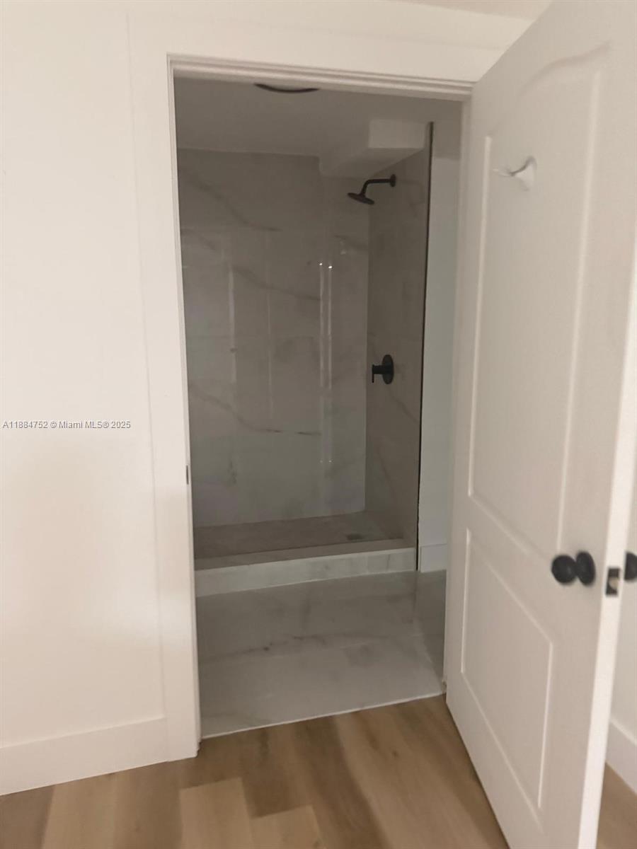 N MIAMI ESTATES - Residential Income