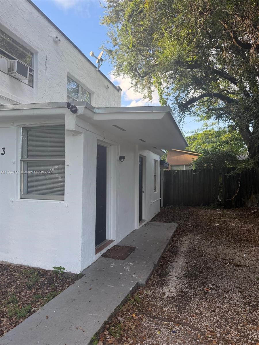 N MIAMI ESTATES - Residential Income