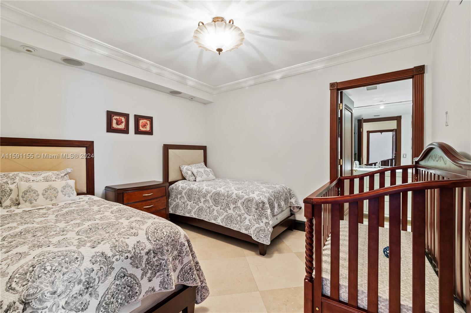 BEACH CLUB CONDO 1 - Residential