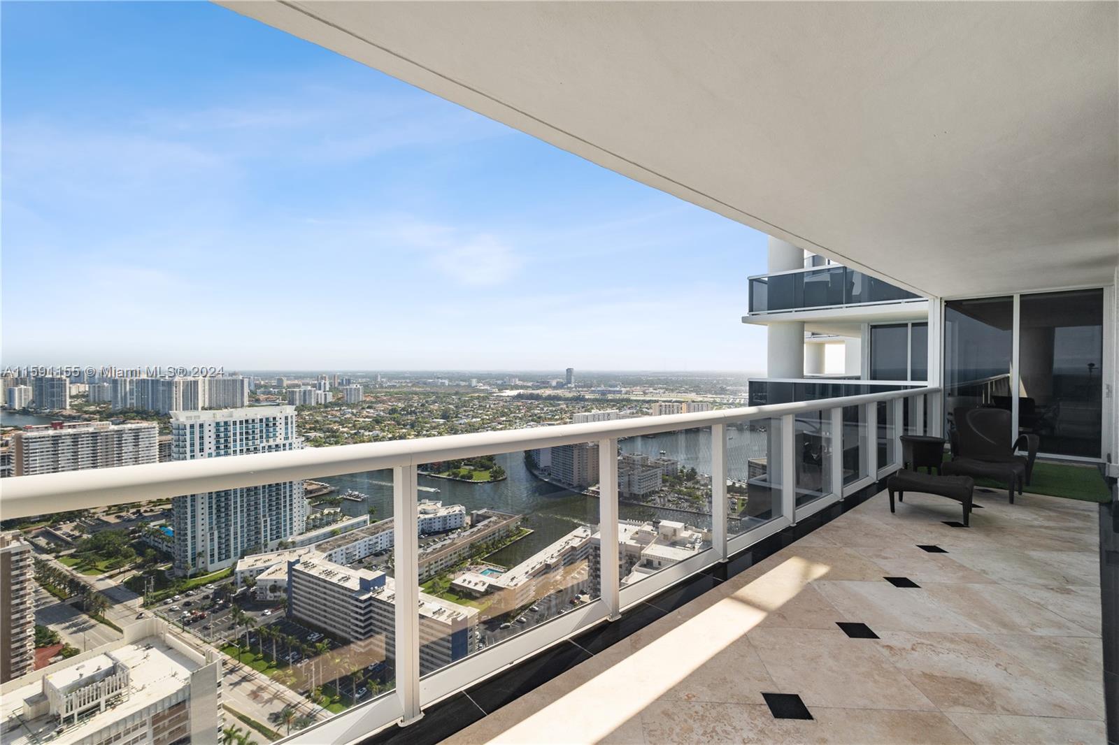 BEACH CLUB CONDO 1 - Residential