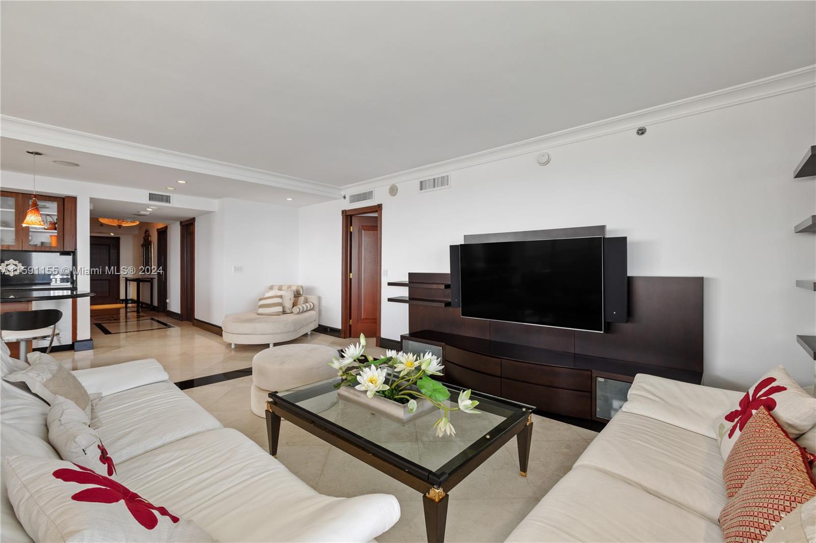 BEACH CLUB CONDO 1 - Residential