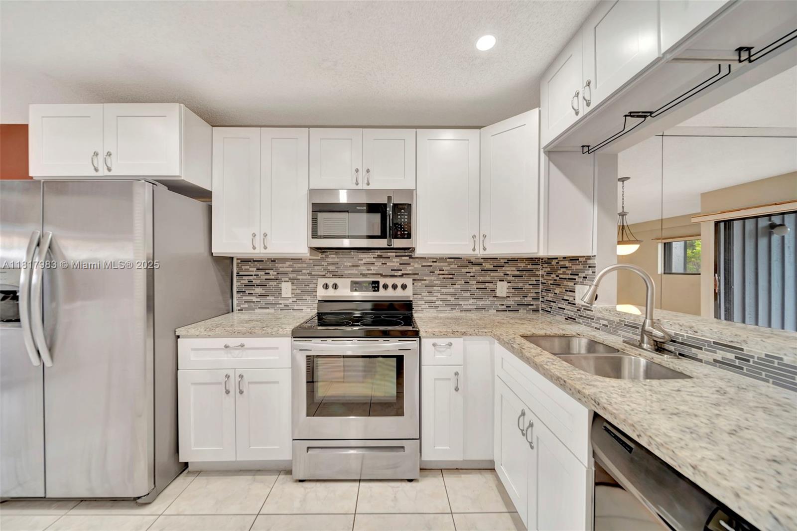 1615 N 14th Ter