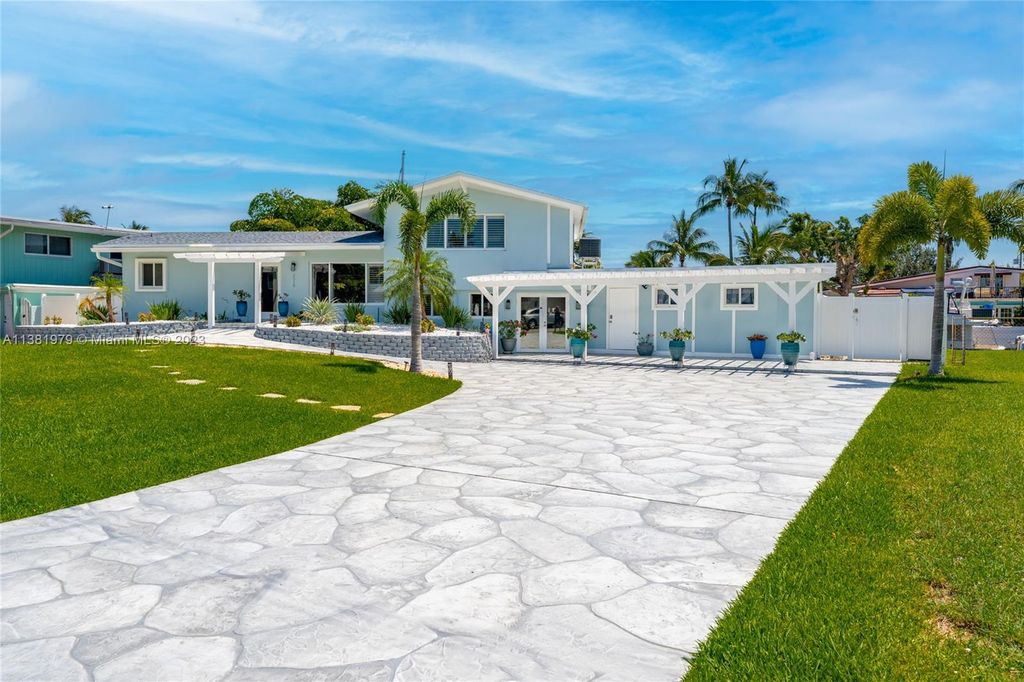 Photo of 2518 Tortugas Ln, Fort Lauderdale, FL 33312 (MLS # A11381979)