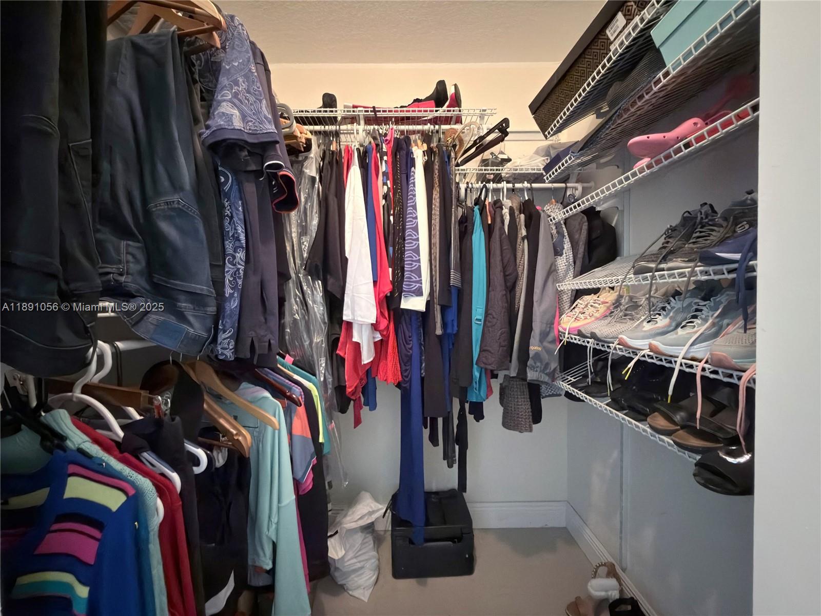 PUERTO BELLO CONDO NO 2 - Residential