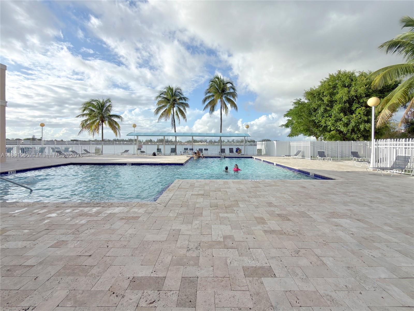 PUERTO BELLO CONDO NO 2 - Residential