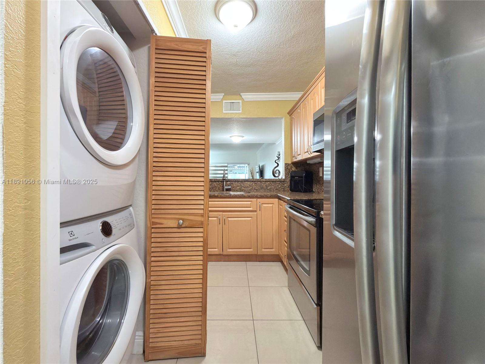 PUERTO BELLO CONDO NO 2 - Residential