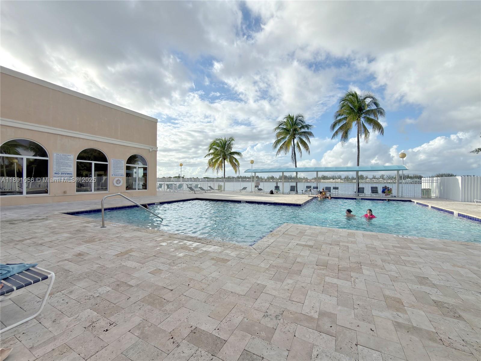 PUERTO BELLO CONDO NO 2 - Residential