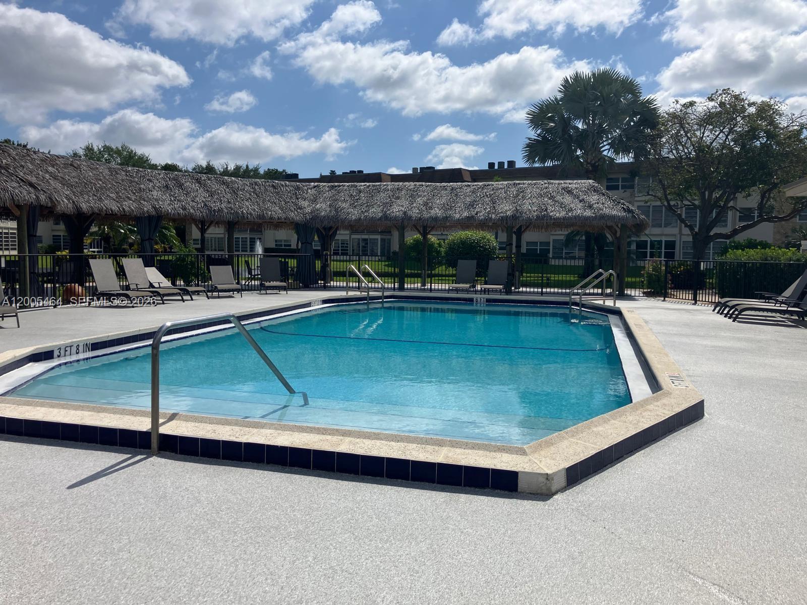 KARISA GARDENS CONDO - Residential