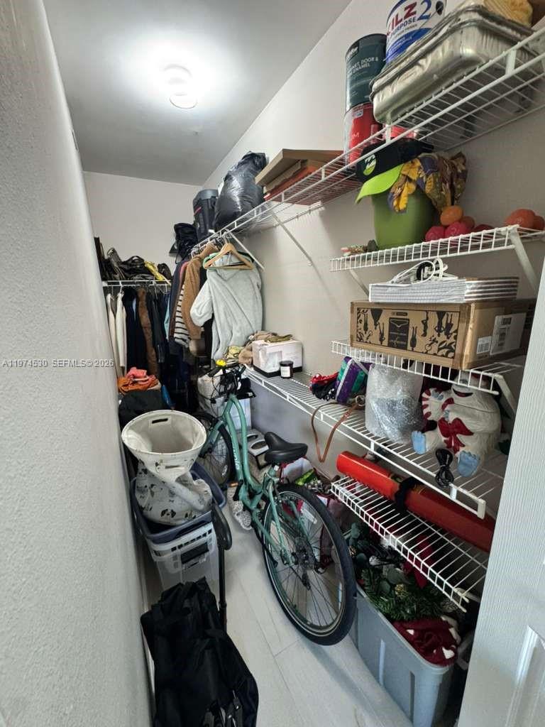 SOLE AT FORT LAUDERDALE C - Residential Lease