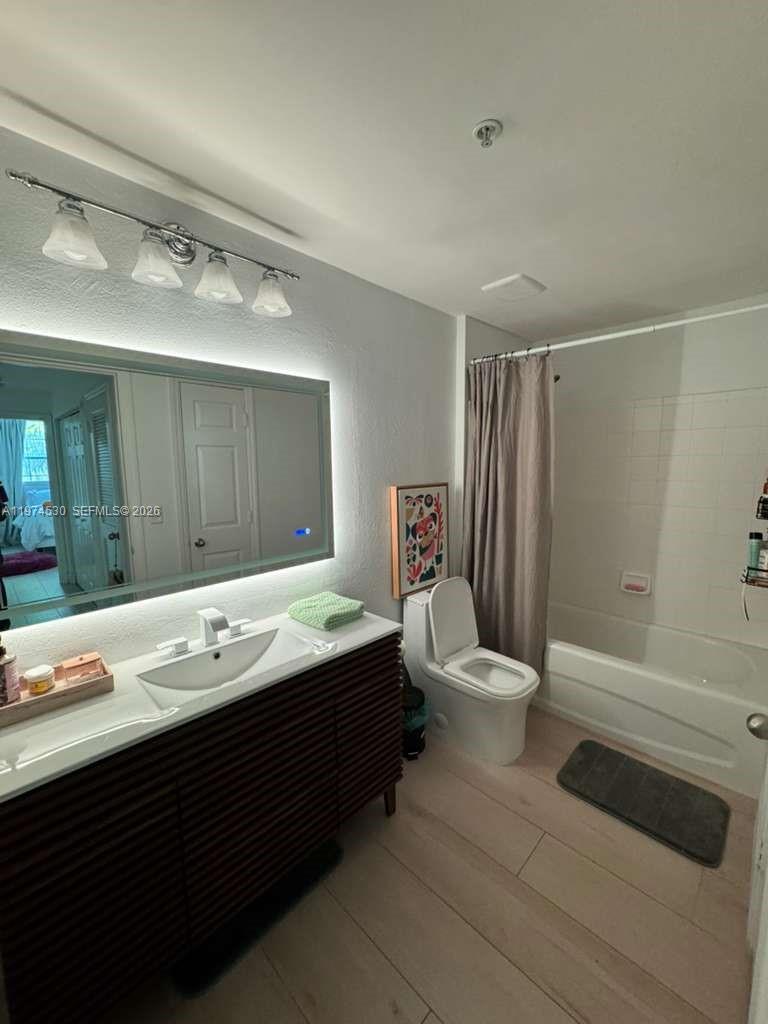 SOLE AT FORT LAUDERDALE C - Residential Lease