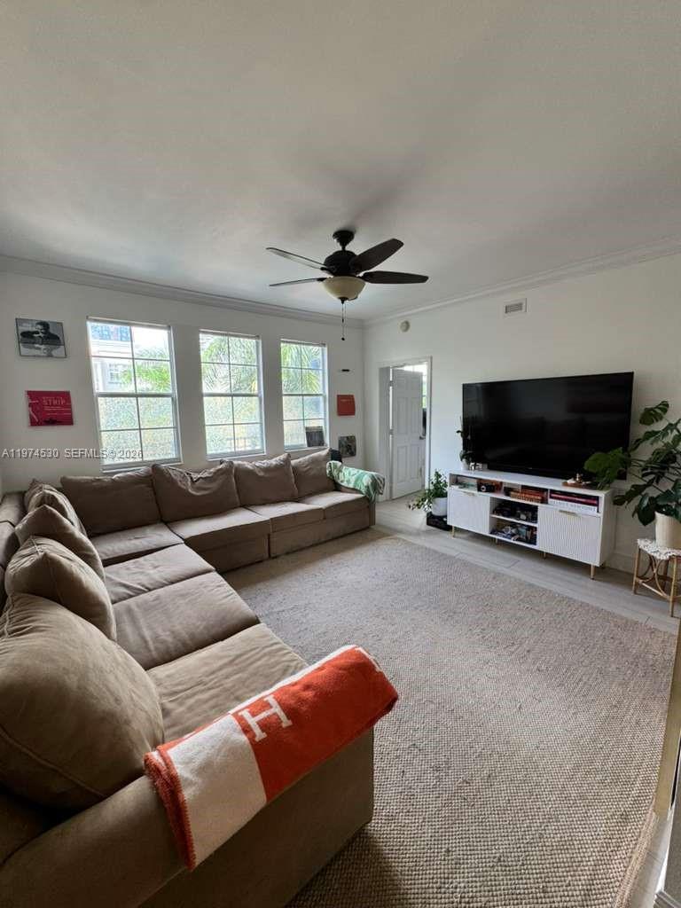 SOLE AT FORT LAUDERDALE C - Residential Lease