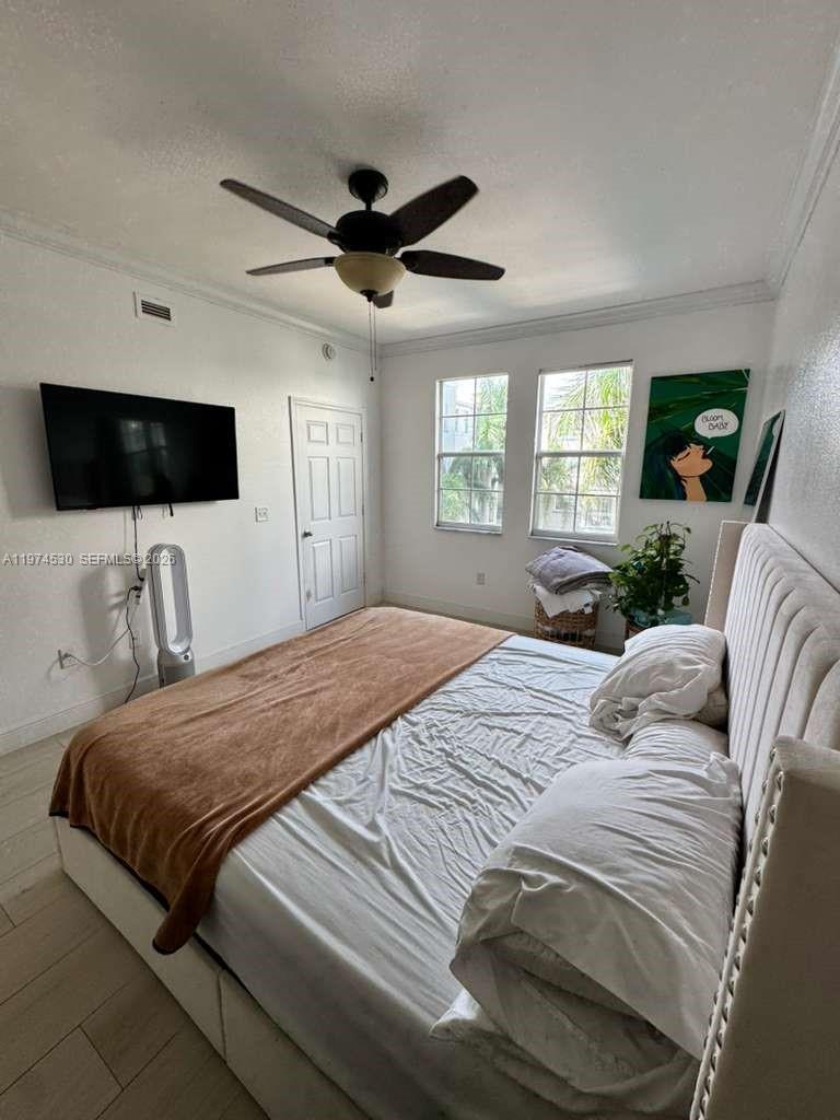 SOLE AT FORT LAUDERDALE C - Residential Lease
