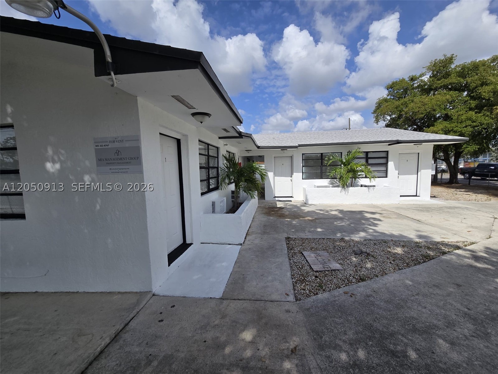 7090 NW 17th Ave 3