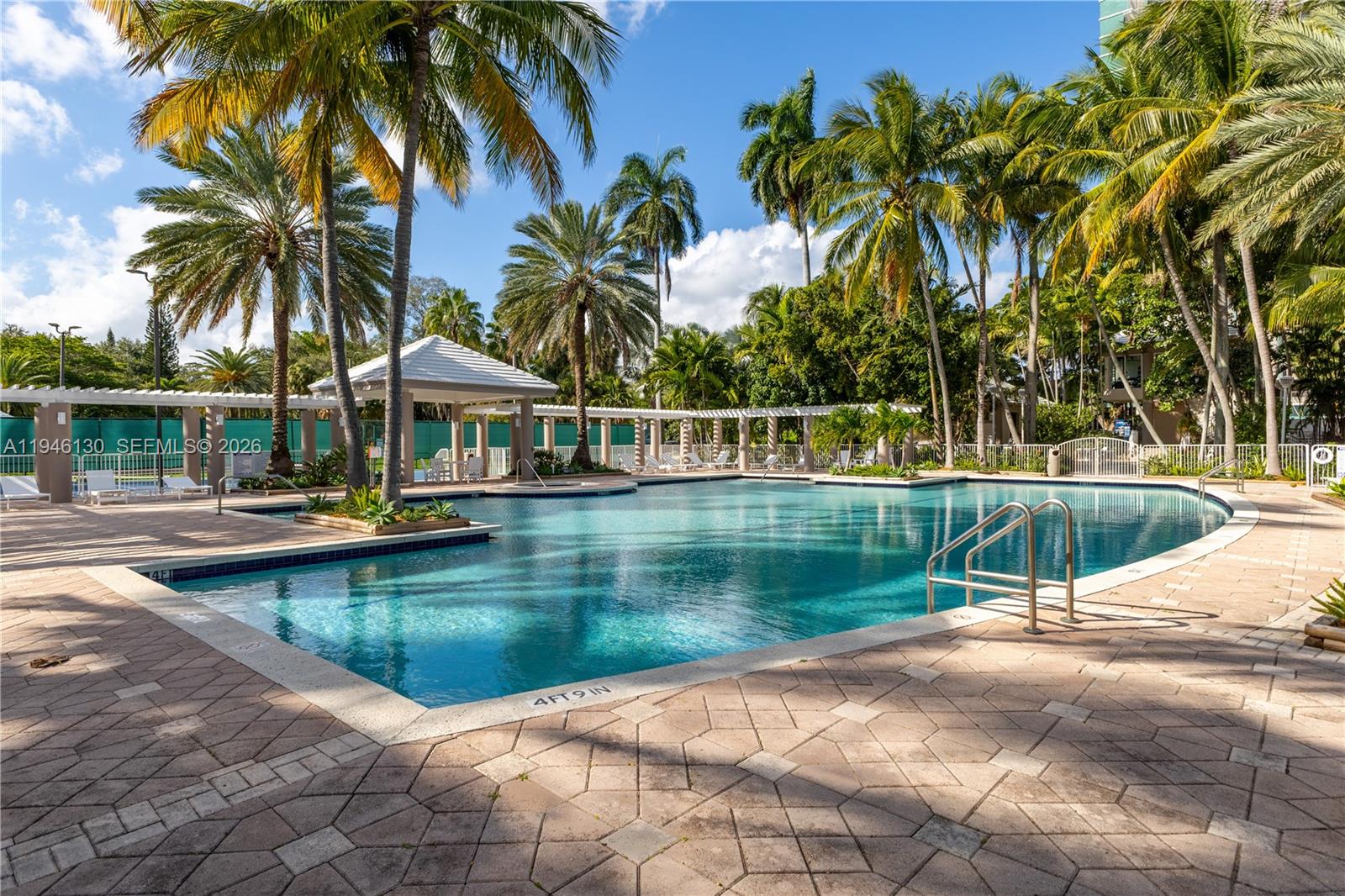 PALM BAY CONDOMINIUM - Residential