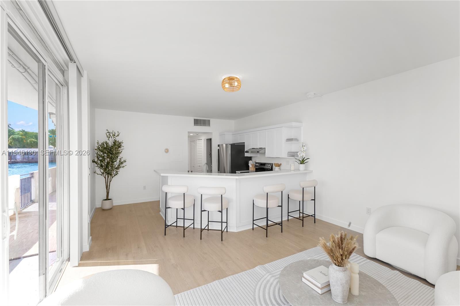 PALM BAY CONDOMINIUM - Residential