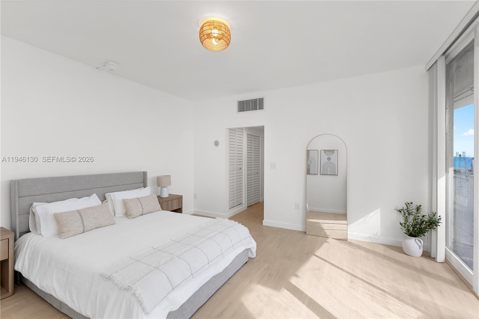 PALM BAY CONDOMINIUM - Residential