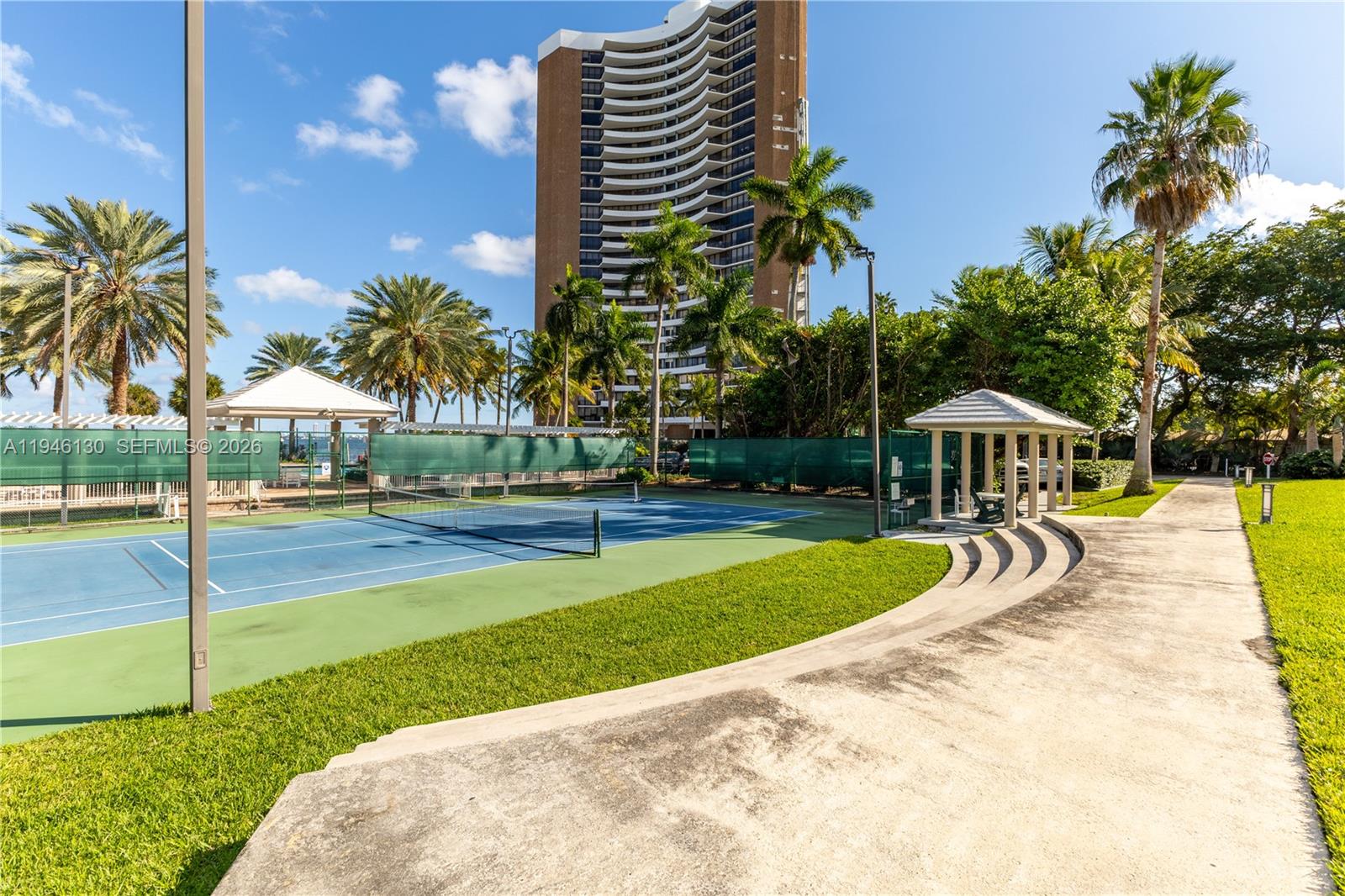 PALM BAY CONDOMINIUM - Residential