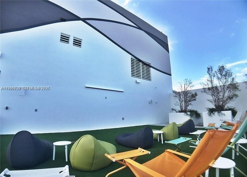 1010 Brickell Ave 3211