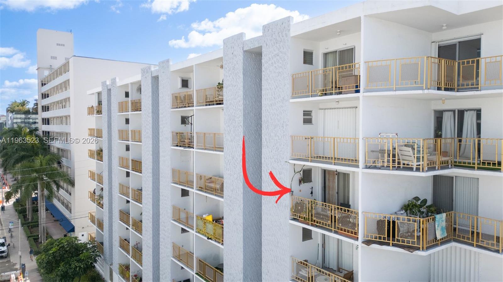 GOLDEN HOUSE CONDO - Residential