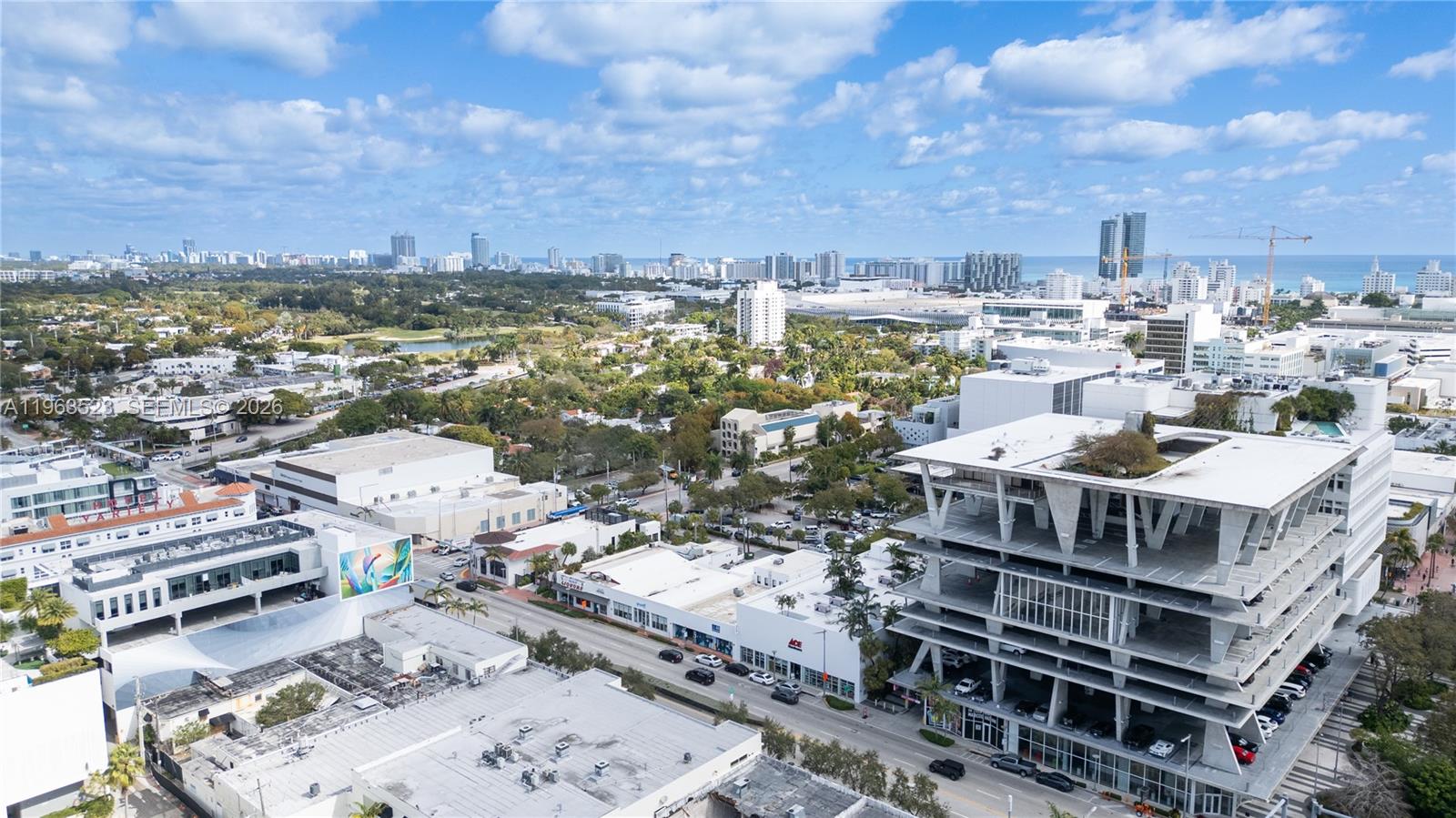 GOLDEN HOUSE CONDO - Residential