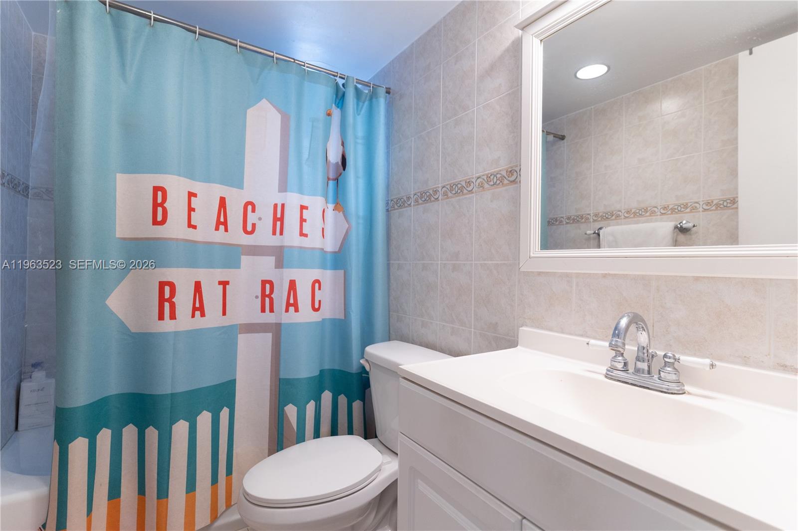 GOLDEN HOUSE CONDO - Residential