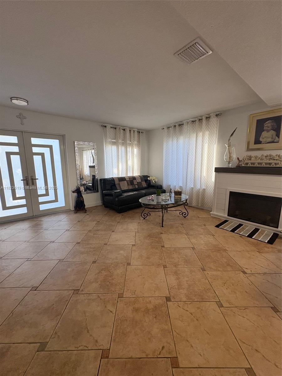 13933 SW 155th Ct, Miami, FL, 33196/$699,800 4 13933 SW 155th Ct