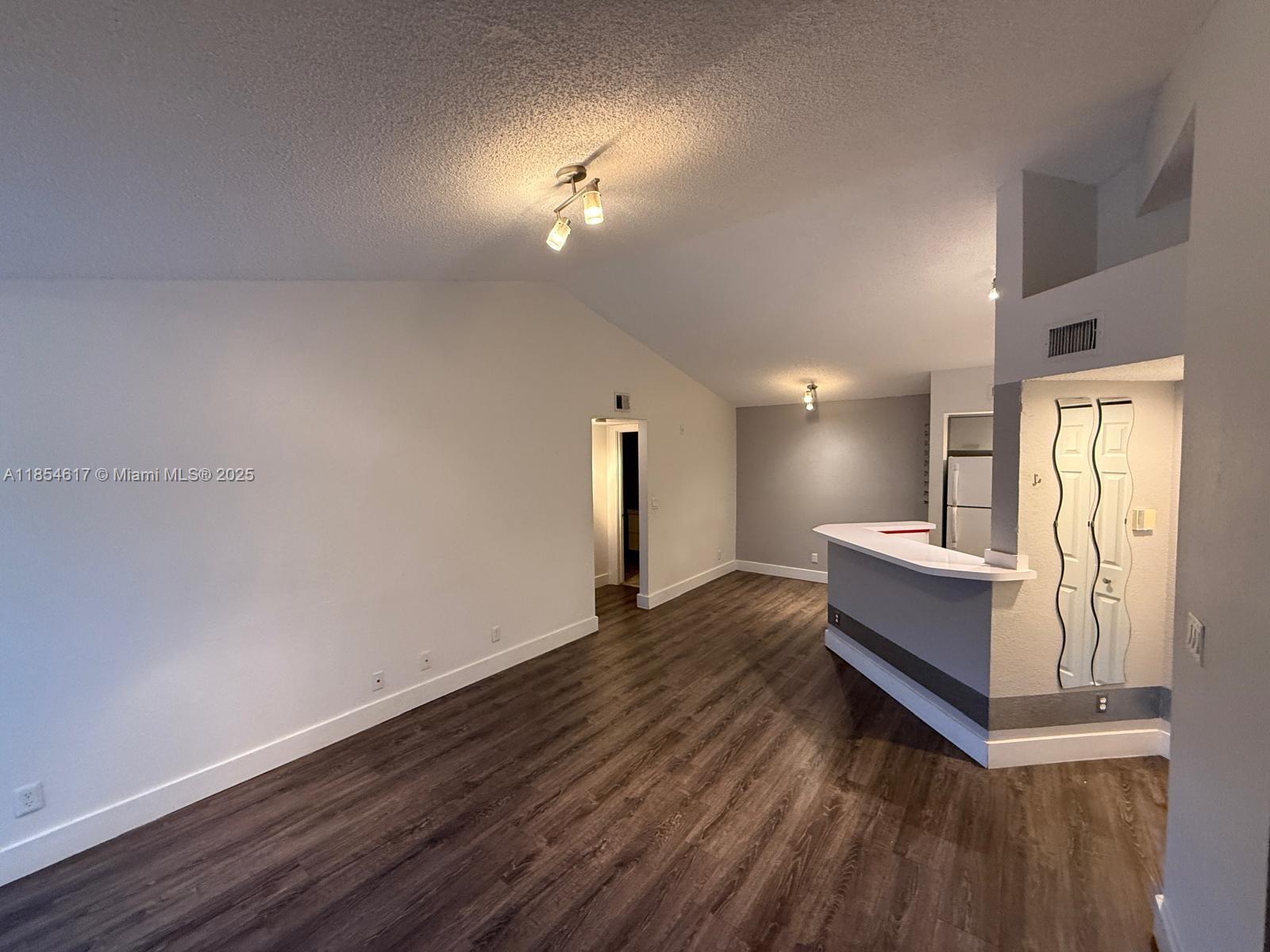 ISLES AT LAGO MAR CONDO - Residential