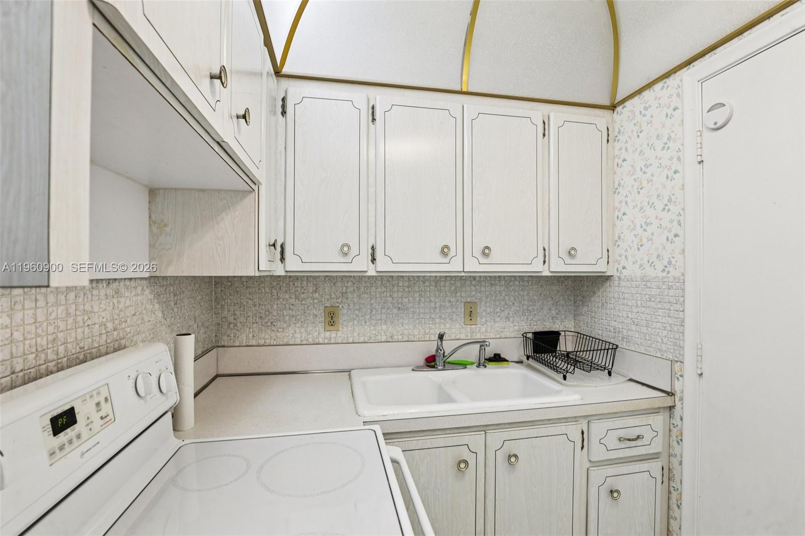 VIRGINIAN APARTMENTS - Residential