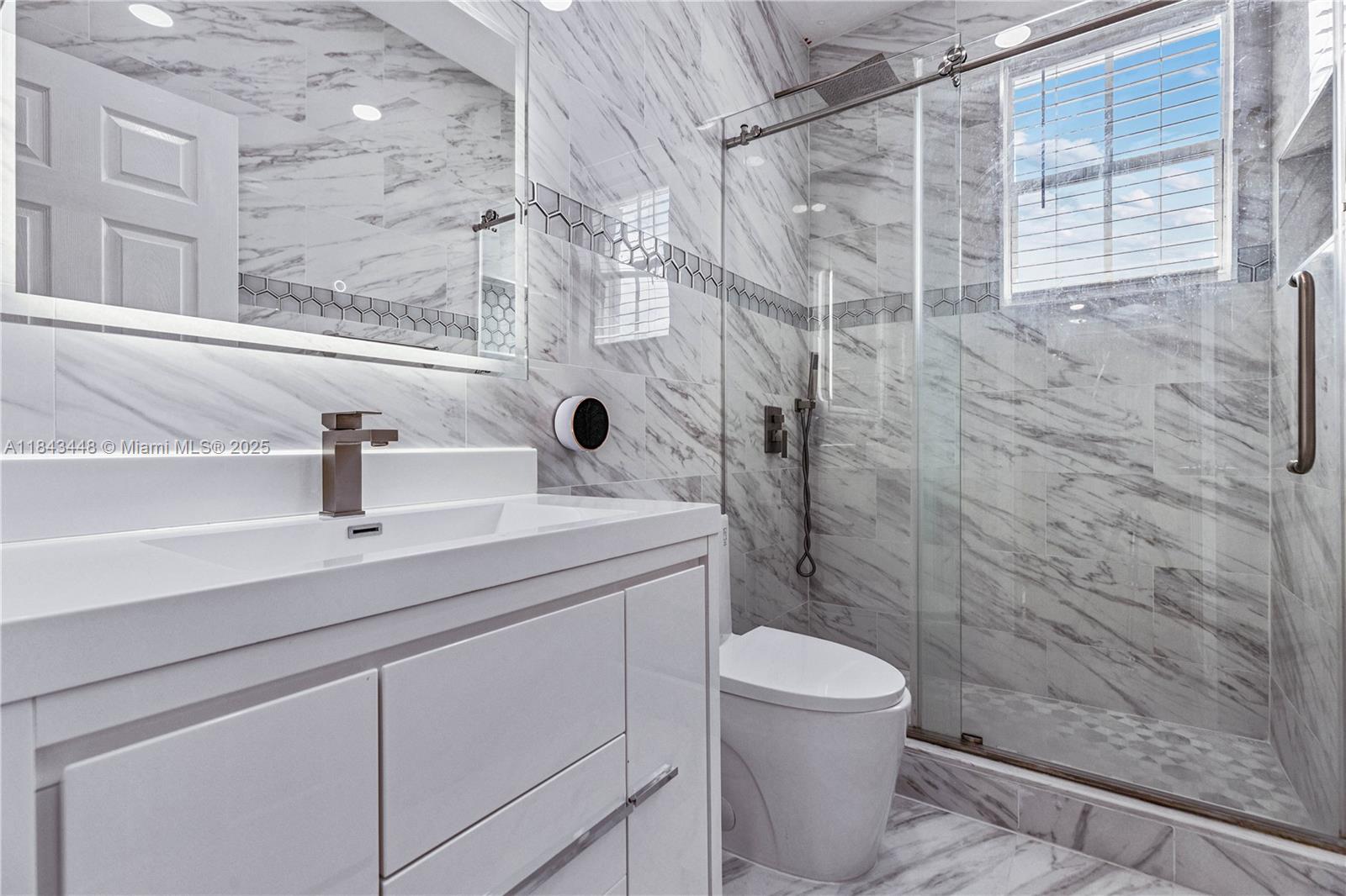 COUNTRYSIDE - Residential