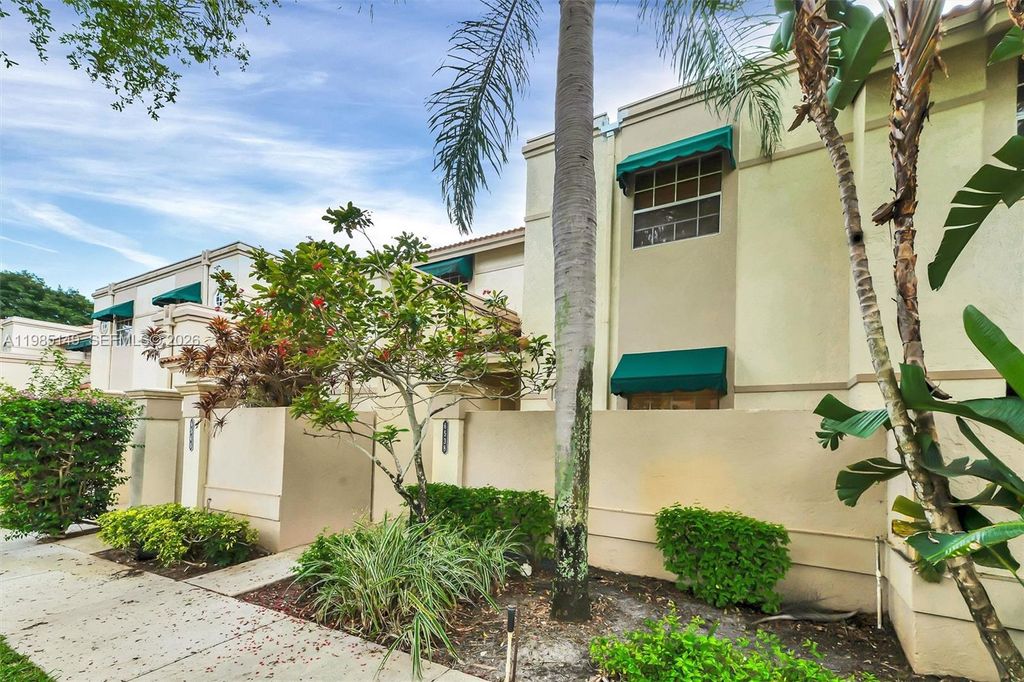 Photo of 6538 Via Regina #9, Boca Raton, FL 33433 (MLS # A11985149)
