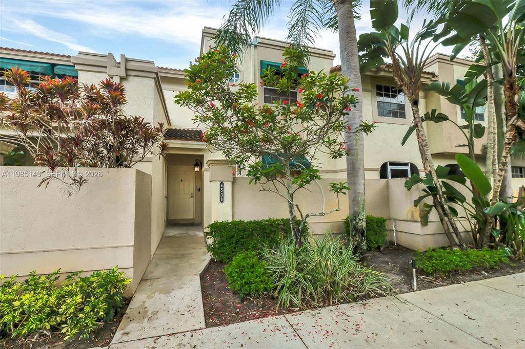 Photo of 6538 Via Regina #9, Boca Raton, FL 33433 (MLS # A11985149)