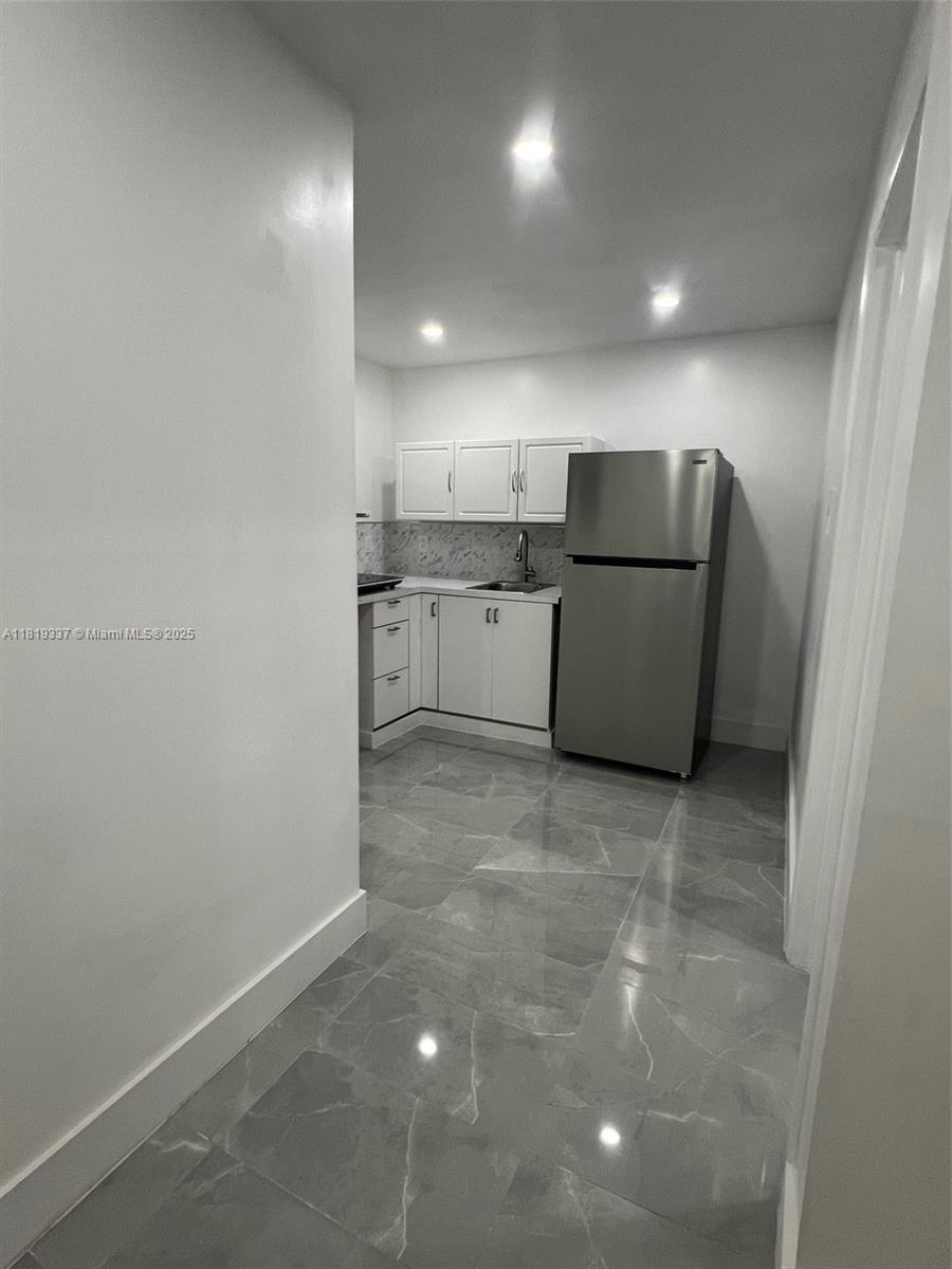 STEESDALE PART 1 - Residential Lease
