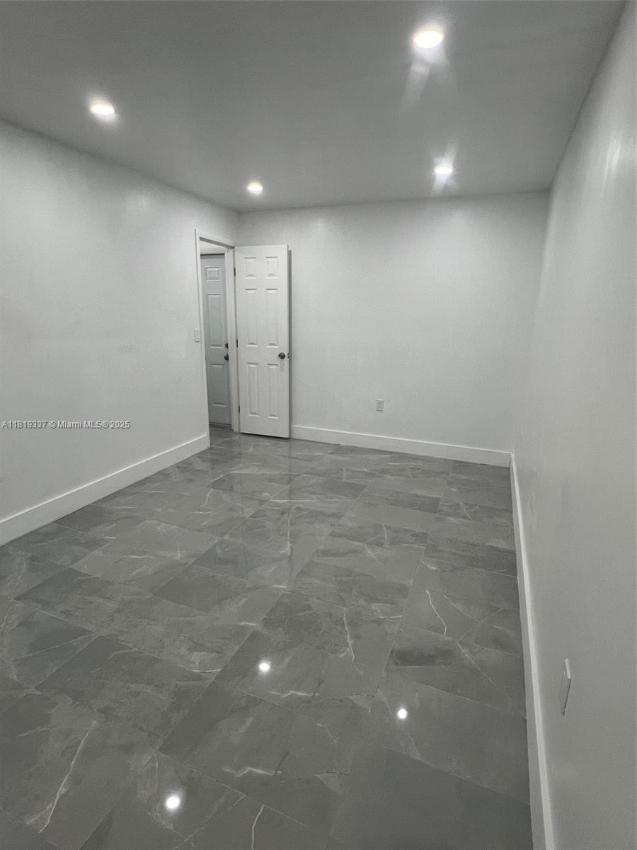 STEESDALE PART 1 - Residential Lease