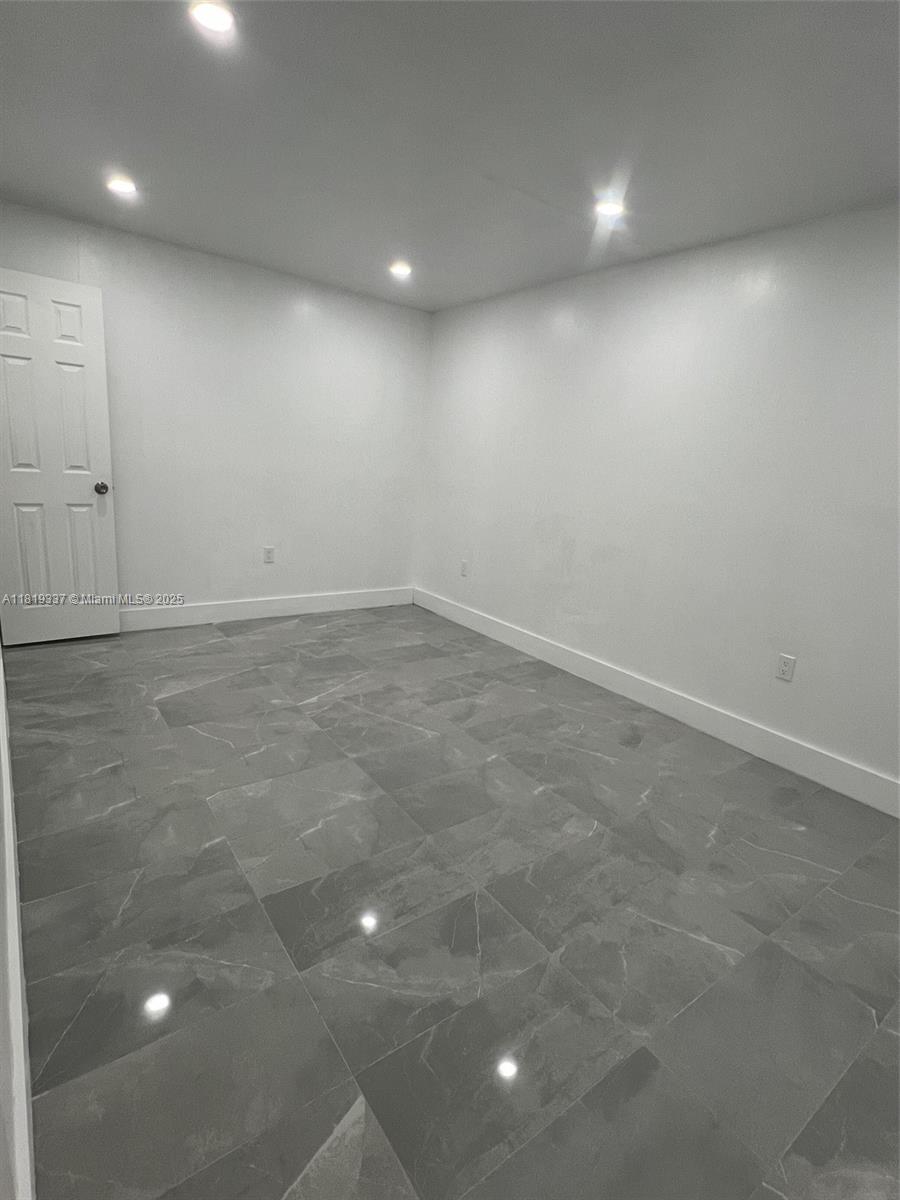 STEESDALE PART 1 - Residential Lease