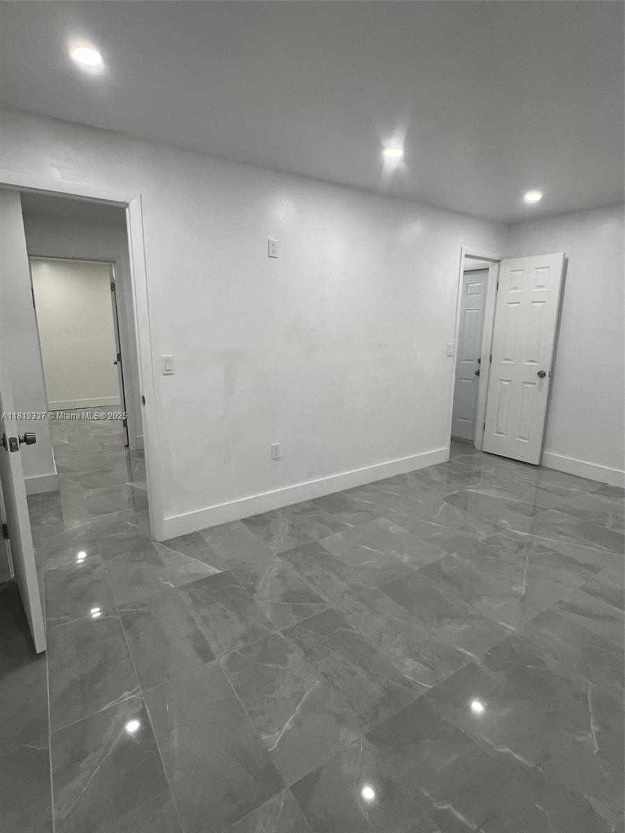 STEESDALE PART 1 - Residential Lease