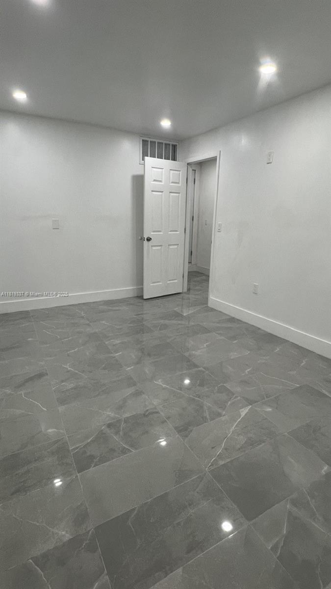 STEESDALE PART 1 - Residential Lease