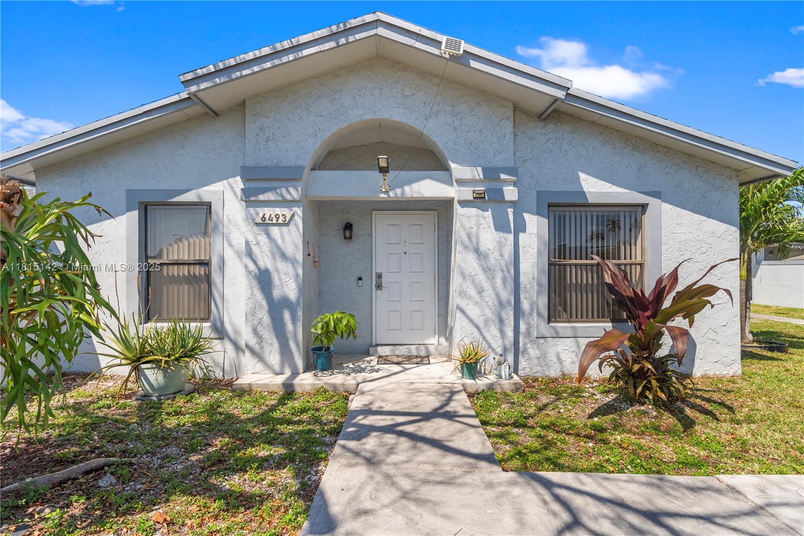 6493 SW 152nd Pl 4-93