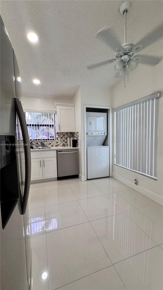 6493 SW 152nd Pl 4-93