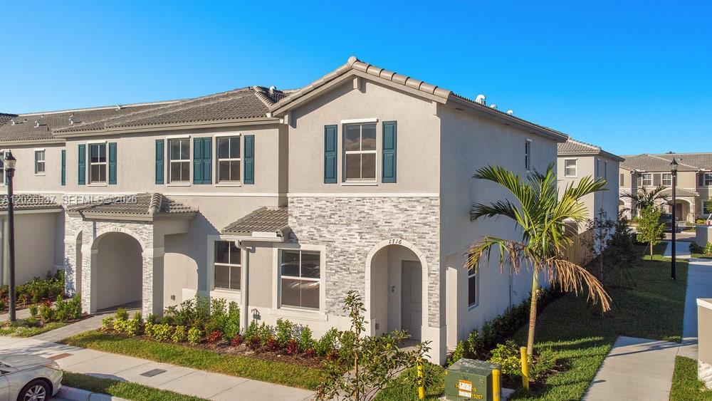 HOMESTEAD PARK OF COMMERC - Residential