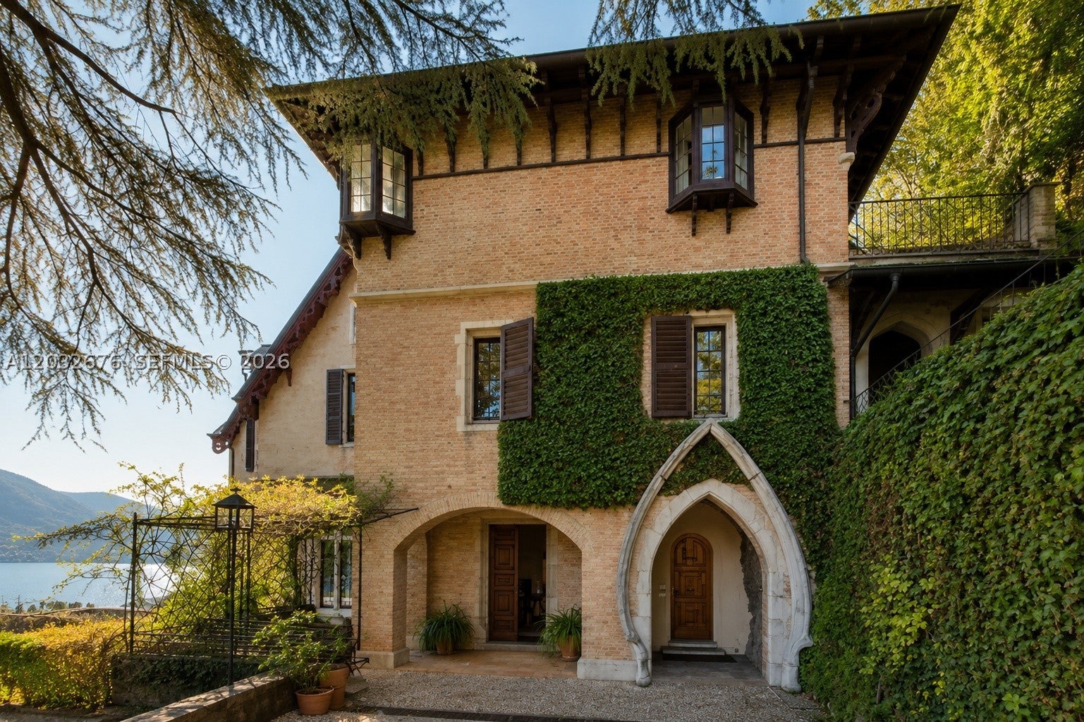 Lake Como Luxury Real Estate for Sale Max Mlekus
