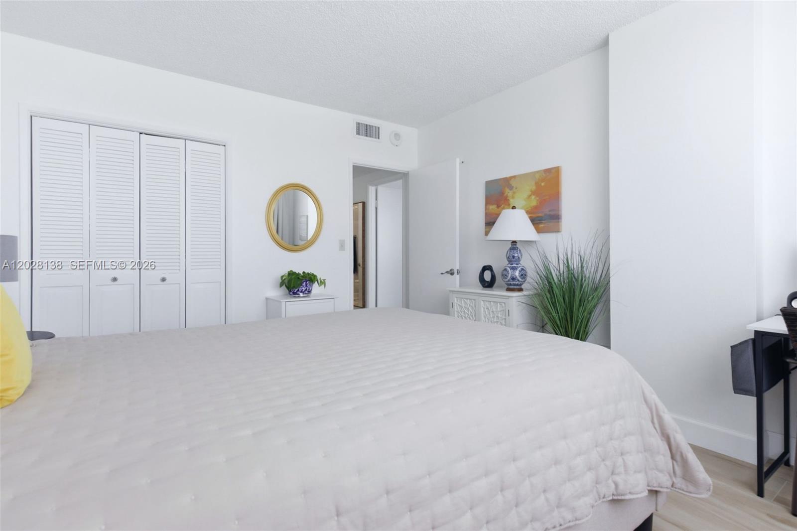 HILLCREST EAST NO 23 COND - Residential
