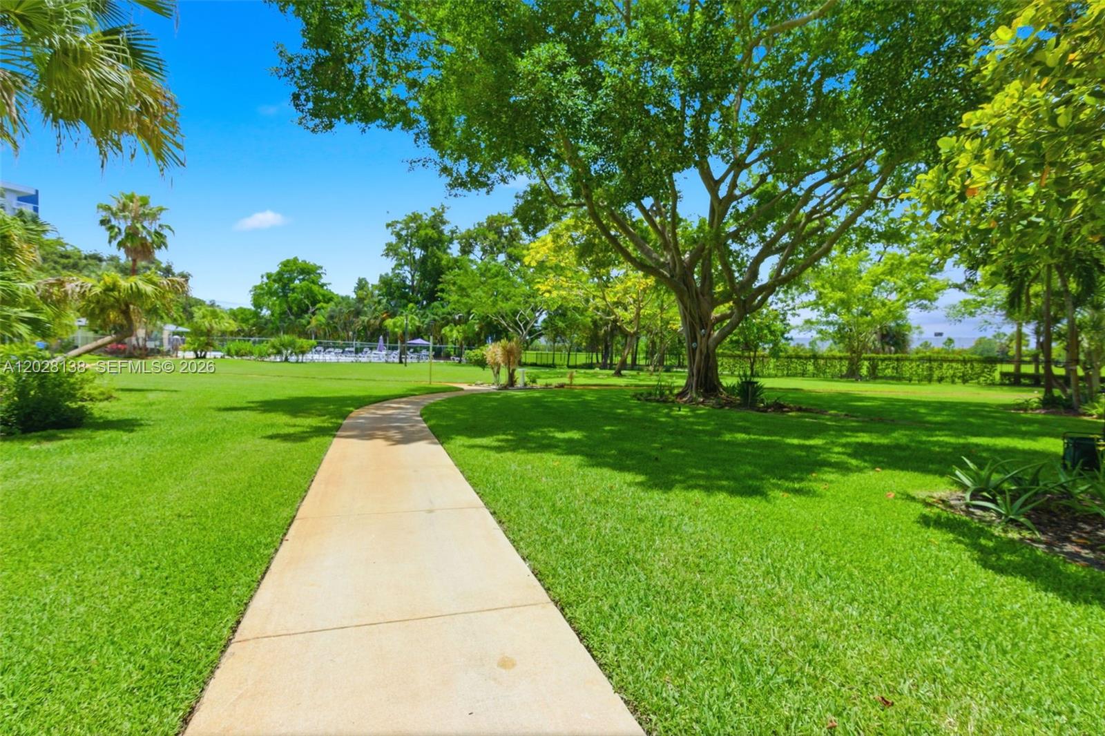 HILLCREST EAST NO 23 COND - Residential