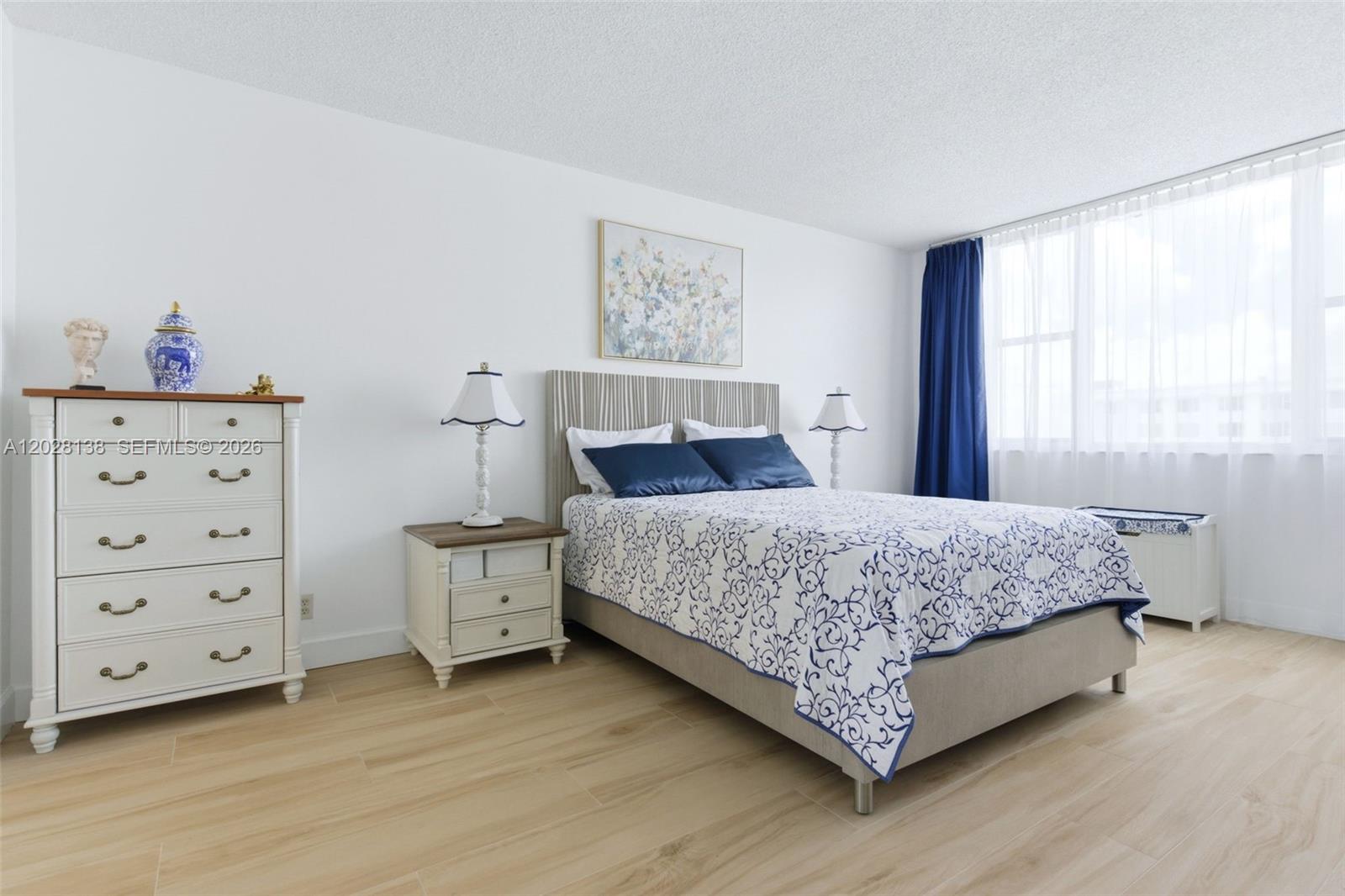 HILLCREST EAST NO 23 COND - Residential