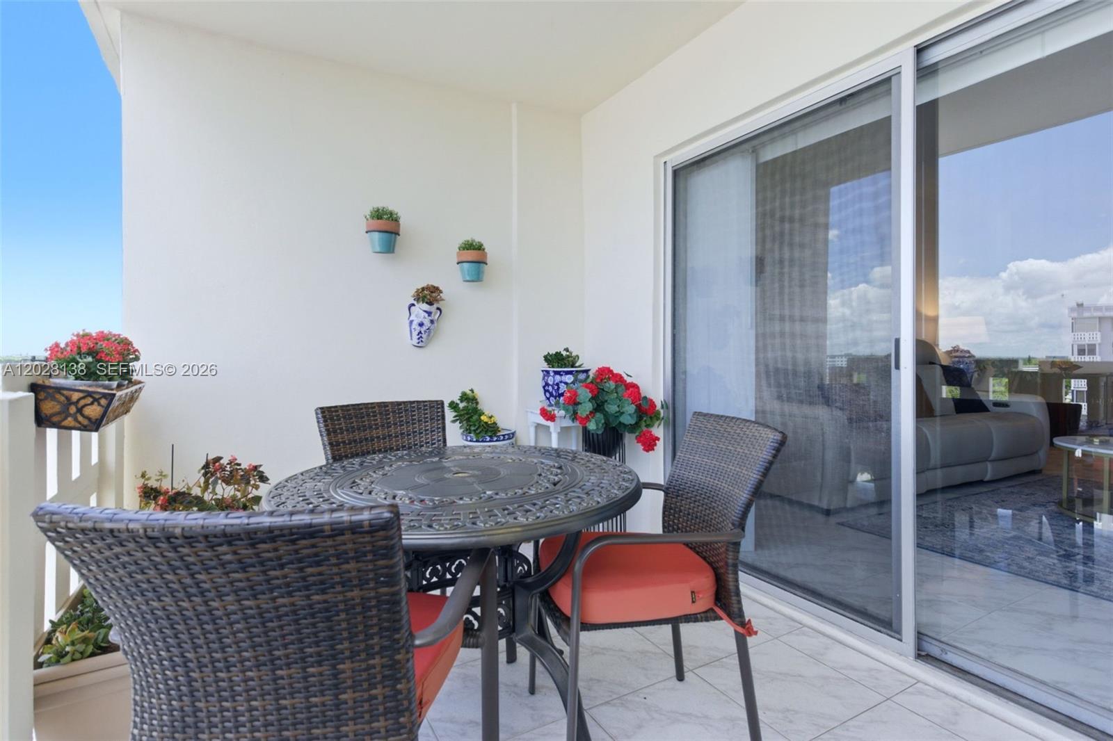 HILLCREST EAST NO 23 COND - Residential