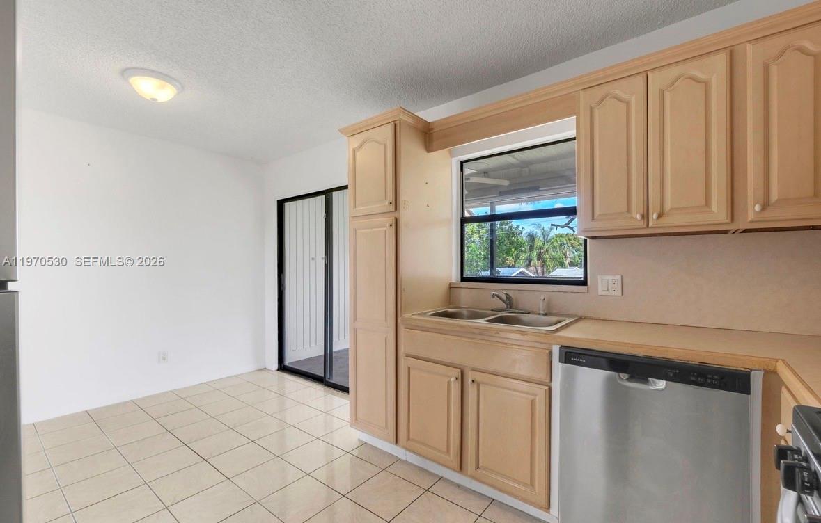 SHERWOOD VILLAGE CONDO - Residential