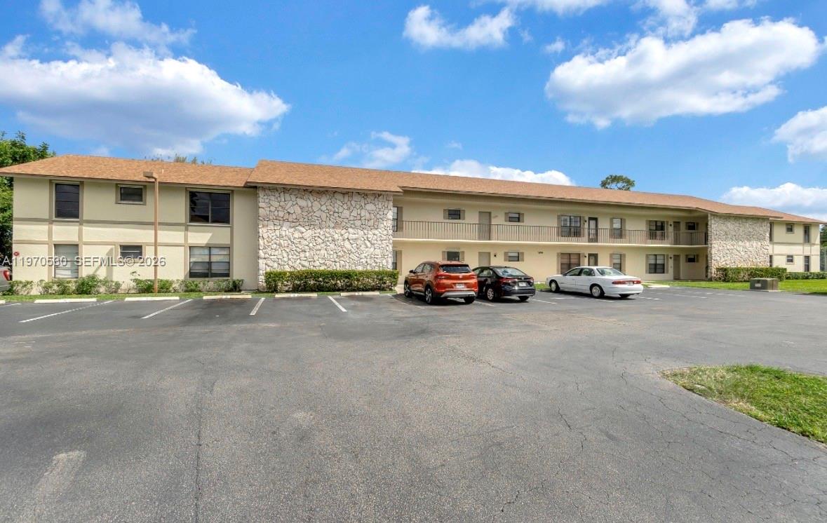 SHERWOOD VILLAGE CONDO - Residential