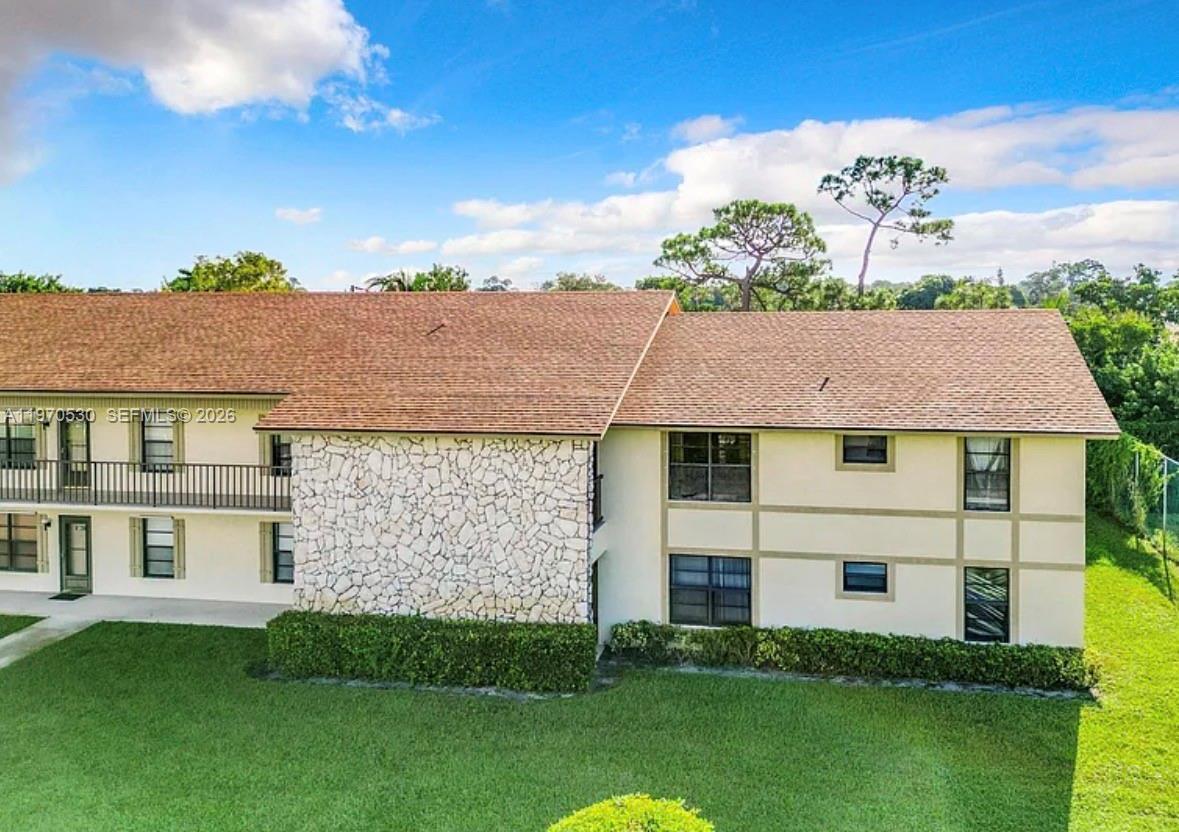 SHERWOOD VILLAGE CONDO - Residential