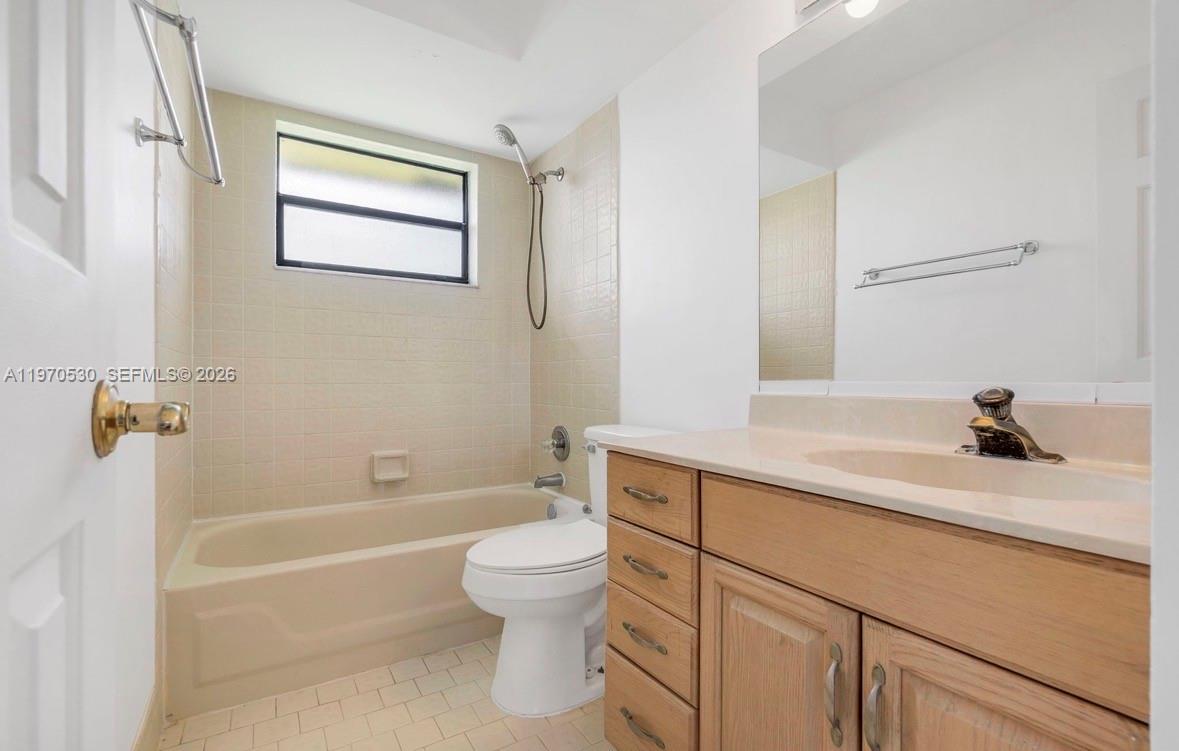 SHERWOOD VILLAGE CONDO - Residential