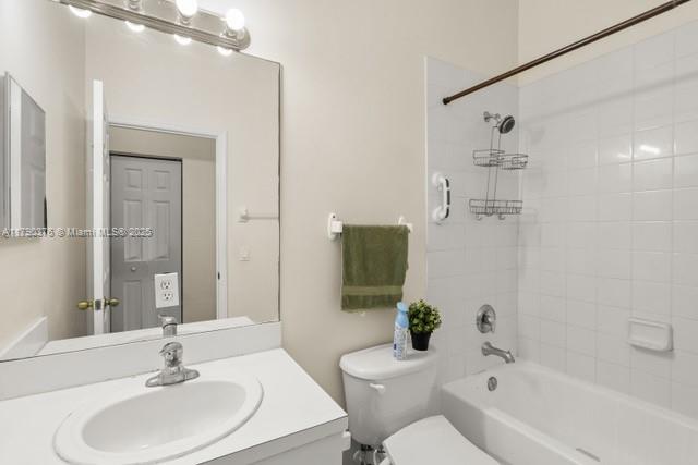 LAKES BY THE BAY CEE - Residential